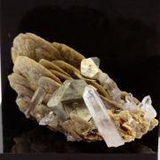 Siderite, Pyrite, Quartz.