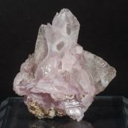 Eosphorite, Roscherite, Quartz (variety rose quartz)