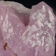 Quartz (variety rose quartz) with Eosphorite
