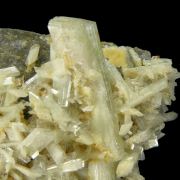 Paravauxite with Sigloite