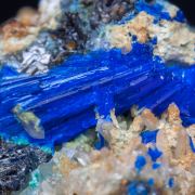 Linarite with Sphalerite, Quartz and Chalcopyrite