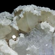 Scheelite with Fluorite, Dolomite and Quartz