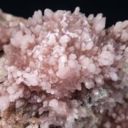 Quartz (variety rose quartz)