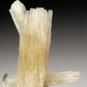 Fluorapatite with Siderite