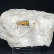 Gold (spinel twin) with Quartz