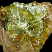 Opal var. hyalite CRAZY FLUORESCENCE