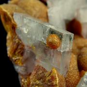 Baryte and Realgar on Orpiment