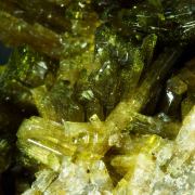 Clinozoisite
