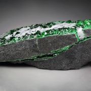 gemmy GARNET var. UVAROVITE, CALCITE