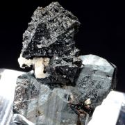 Hausmannite on Hematite