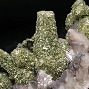 Chalcopyrite with Calcite