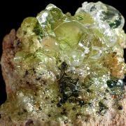 Opal var. hyalite CRAZY FLUORESCENCE