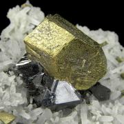 Chalcopyrite with Sphalerite on Quartz