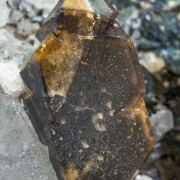 Scheelite with Quartz and Muscovite