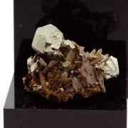 Siderite, Pyrite, Quartz.