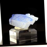 Quartz + Dumortierite. 664.0 ct.
