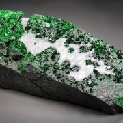 gemmy GARNET var. UVAROVITE, CALCITE