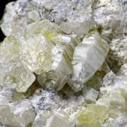 Weloganite, calcite