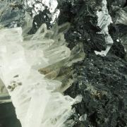 Sphalerite, Quartz