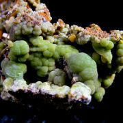 Wulfenite on Mimetite