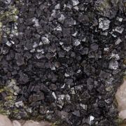 Descloizite with Quartz