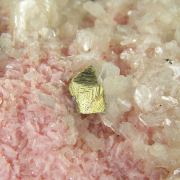 Rhodochrosite / with Stilbite(!) / & Chalcopyrite