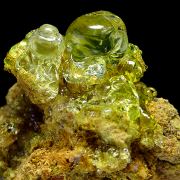 Opal var. hyalite CRAZY FLUORESCENCE