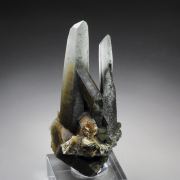 QUARTZ with AMPHIBOLE GROUP var. BYSSOLITE inclusions