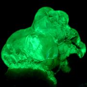 Opal var. hyalite CRAZY FLUORESCENCE