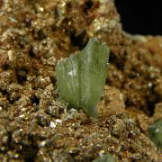 Ludlamite on Limonite and Pyrite