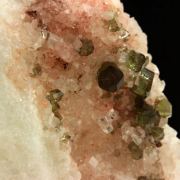 Uvite, Magnesite.