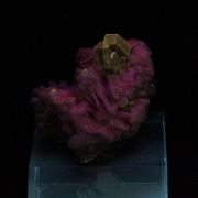 Fluorapatite on Albite