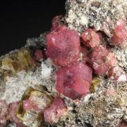 GARNET var. GROSSULAR, VESUVIANITE