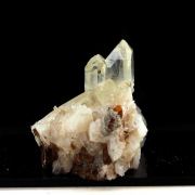 Quartz + Siderite. 656.0 ct.