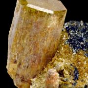 Apatite, hematite, quartz and actinolite pseudo. after pyroxene