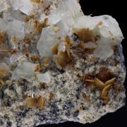 Sphalerite, Dolomite, Quartz, Siderite.