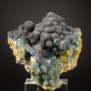 Plumbogummite - dark blue replacing Pyromorphite