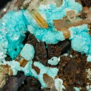 Aurichalcite with Chalcopyrite, Baryte and Quartz