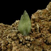 Ludlamite on Limonite and Pyrite