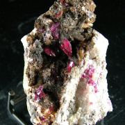 Roselite on Quartz with Goethite