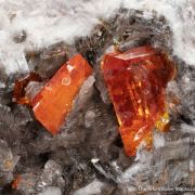 Wulfenite on Calcite