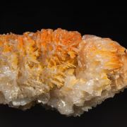 Chromium-rich Mimetite on Cerussite