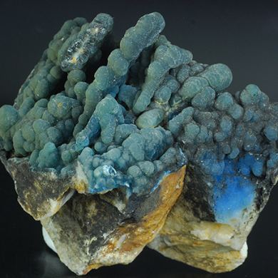 Plumbogummite