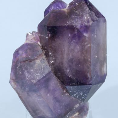 Quartz (variety amethyst) doubly terminated