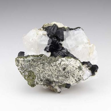 Babingtonite