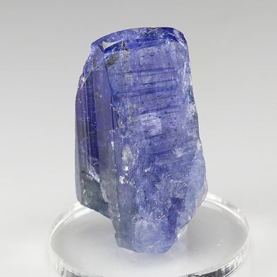 Zoisite-var.-Tanzanite