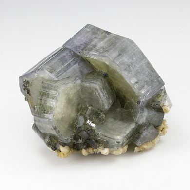 Fluorapatite with Siderite