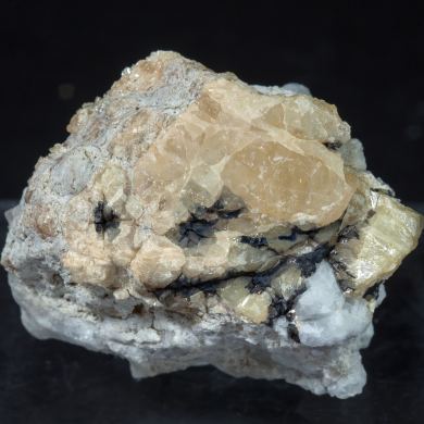 Wulfenite (variety chillagite) with Baryte and Fluorite
