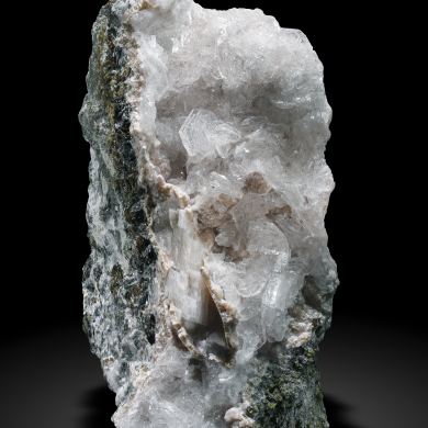 Imayoshiite with Bultfonteinite, Tobermorite (Group), Datolite (variety bakerite) and Andradite