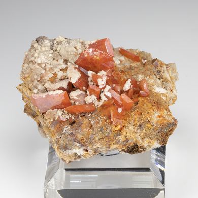 Wulfenite with Calcite